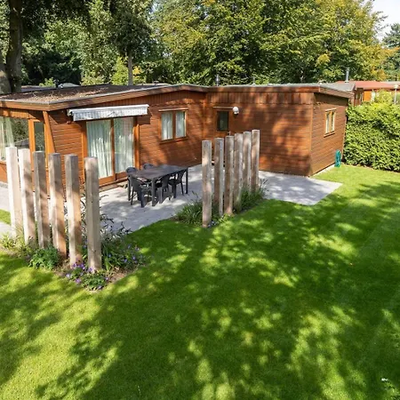 Bungalowpark Het Verscholen Dorp-3